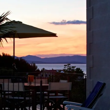 Villa Serena Mirce
